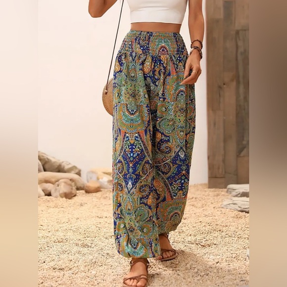 Pants - NEW Boho Paisley Joggers